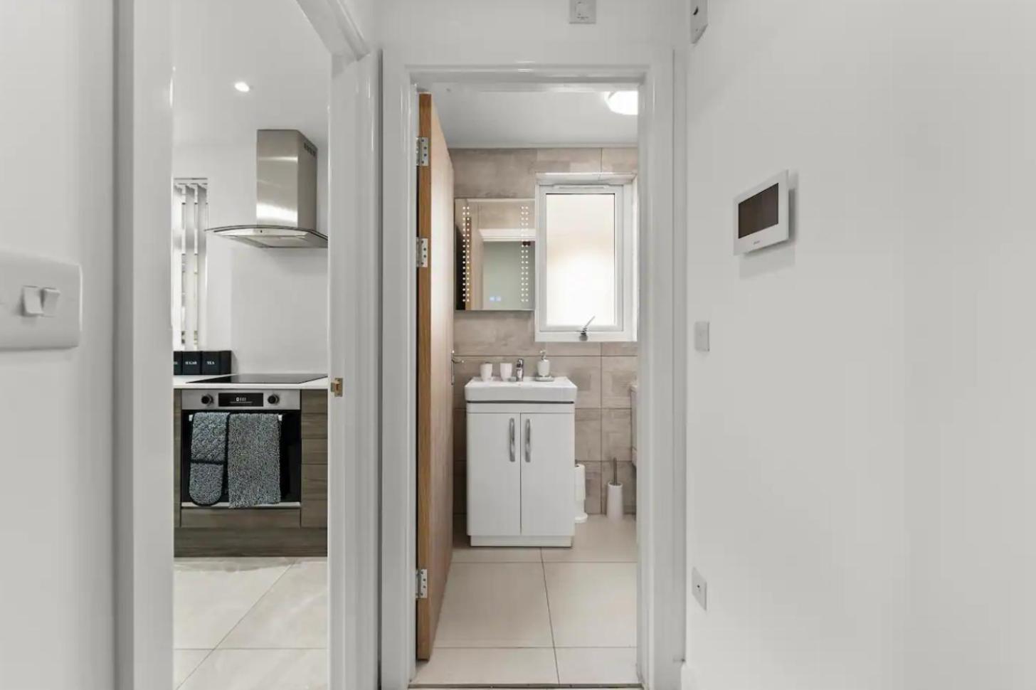 A Stylish Luxury 2 Bedroom Duplex Apartment Cardiff Exterior foto